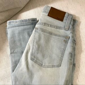 Madewell 9” Mid-Rise Skinny Crop (size 23)
